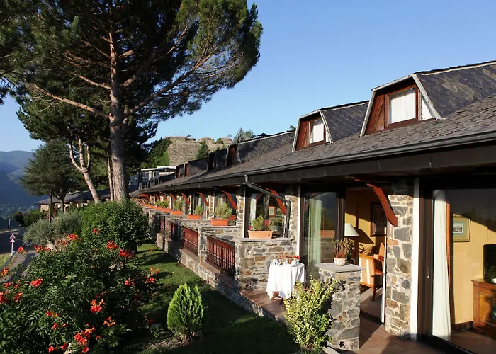 Hotel de lujo: El Castell De Ciutat - Relais & Chateaux